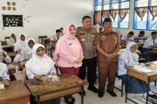 Begini Tanggapan Orang Tua Siswa Terkait Polres Sinjai dan Bhayangkari Makan Siang Gratis