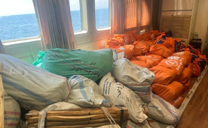 BNPB Kirim Bantuan Lewat Kapal Cepat, Tembus Wilayah Terisolir di Aceh