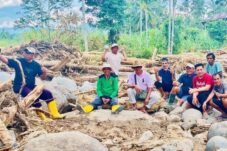 Kasat Reskrim Solok Kota Aktif Lakukan Pemulihan Pasca Banjir