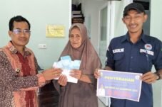 Hari Ini BLT 2025 Rampung Diterima Warga Desa Terasa Sinjai Barat