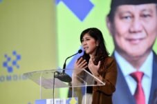 Relawan TIK Perkuat Akses Informasi Literasi dan Pemulihan Bencana, Menkomdigi Puji