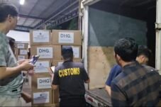 Kemendagri Kawal Ketat Pengiriman 101.000 Lembar Pakaian Bantuan PT DHG untuk Korban Bencana Aceh