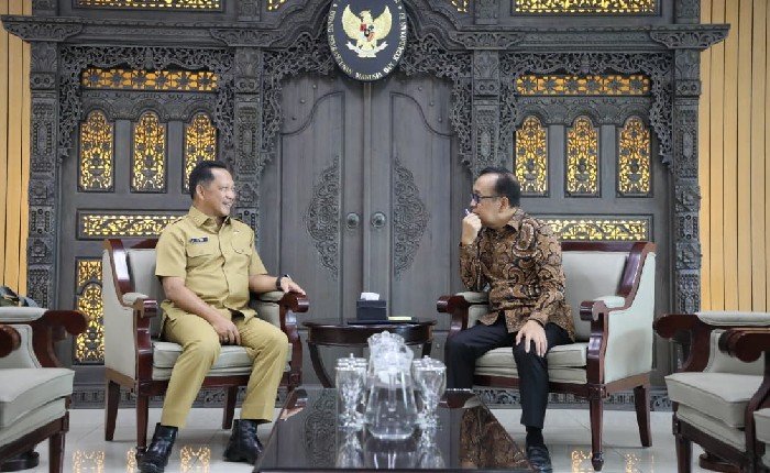 Mendagri–Menko PMK Sinkronkan Kebijakan Pascabencana Aceh Tamiang dan Aceh Timur