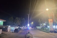 Prioritas Pembangunan Dipertanyakan, Jalan Rusak di Desa Bulu Tellue VS Lampu Hias Kota Sinjai Bernilai Miliaran Rupiah, Picu Kontroversi