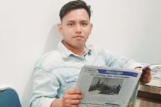 Aceh Selatan, InsertRakyat.com — Pembayaran gaji Aparatur Sipil Negara (ASN) di sejumlah daerah terdampak bencana dilaporkan belum cair hingga pertengahan Januari 2026. Kondisi ini memicu keresahan luas di kalangan ASN serta menuai sorotan keras dari aktivis sosial terkait lemahnya tata kelola keuangan daerah.