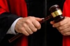 Hakim Ad Hoc Walk Out: Protes Kesejahteraan dan Etika Peradilan