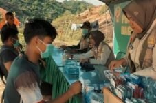 Satgas Yankes Kodam I/BB Beri Layanan Kesehatan untuk Warga Terdampak Bencana di Tapanuli