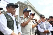 Peresmian huntara di Agam turut dihadiri Mendagri Muhammad Tito Karnavian (tengah) Menko PMK Pratikno, Kepala BNPB Suharyanto, Gubernur Sumbar Mahyeldi Ansharullah, serta Bupati Agam Benni Warlis.