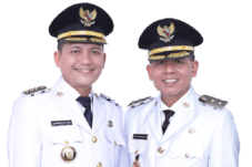 H. Mirwan MS, SE, M.Sos dan H. Baital Mukadis, SE sebagai Bupati dan Wakil Bupati Aceh Selatan,
