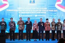 KPK Bersama Kemenkum Tandatangani Kesepakatan Pembangunan Zona Integritas