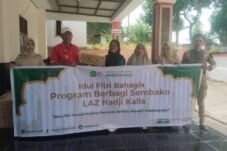 Desa Talle Terima 114 Paket Zakat LAZ Hadji Kalla, Disalurkan Door to Door di Jekka dan Campaga