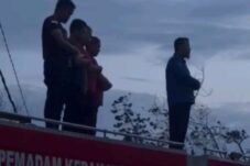 Kebakaran Paduppa Resort, Damkar Bulukumba Lakukan Pemadaman dan Evakuasi : Tak Abaikan Shalat