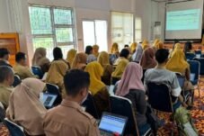 Pionir Budaya Sadar Pajak: 200 Aparatur Disdikbud Ikuti Pendampingan SPT - KP2KP Malili