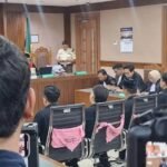 JPU Gagal Buktikan Unsur Pidana, PN Jakarta Pusat Bebaskan Aktivis HAM Delpedro Marhaen dkk