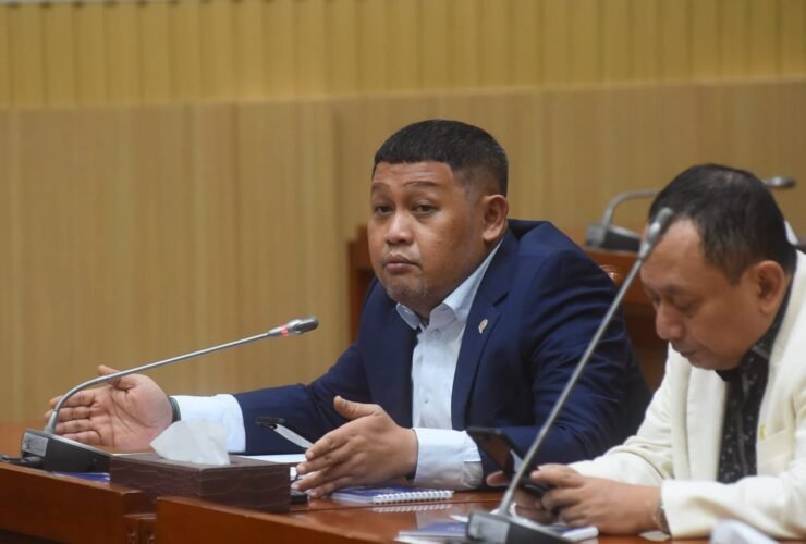 DPR Dorong UU Hukum Perdata Internasional di Tengah Kenaikan Harga Minyak akibat Konflik Timur Tengah