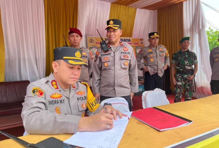 Kapolres Parepare AKBP Indra Waspada Yuda beri semangat personel dan meninjau Pos Pengamanan dan Pos Pelayanan Operasi Ketupat 2026, Kamis (19/3/2026) siang. 