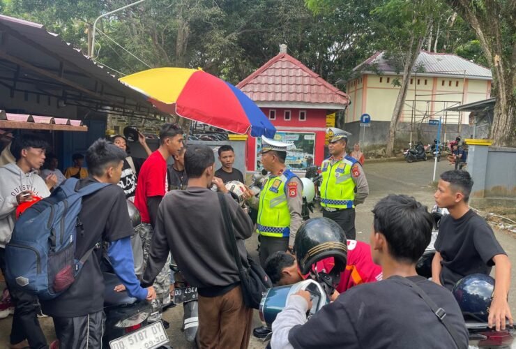 Patroli Ops Ketupat, Satlantas Polres Bone Sasar Tempat Wisata, Imbau Pengunjung Utamakan Keselamatan