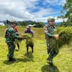 Satgas Yonif 521/DY Bersama Masyarakat Ciptakan Lingkungan Bersih dan Sehat