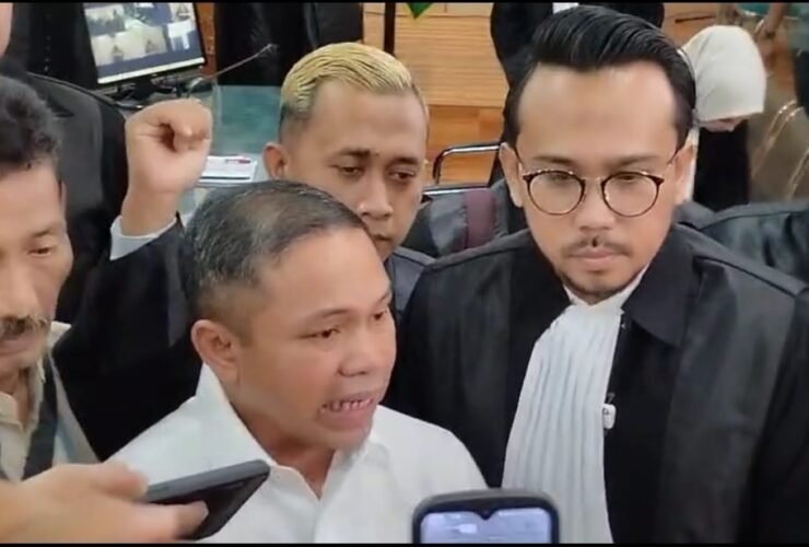PN Pekanbaru Gelar Sidang Perdana Terdakwa Abdul Wahid Eks Gubernur Riau