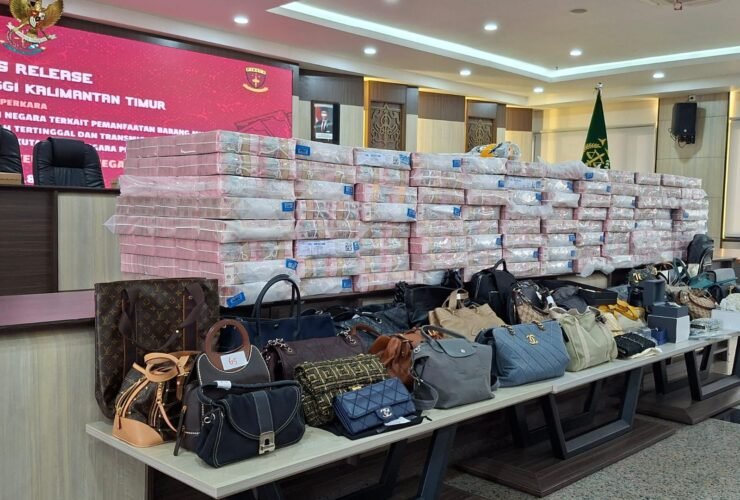 Kejati Kaltim Tangani Dugaan Penambangan Ilegal PT JMB, Sita Uang Rp214 Miliar dan Aset Mewah