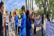 HEADLINE NEWS: Setelah Isu MBG Digoreng Netizen, Kini Giliran Mahasiswa "PMII" Demo di DPR dan Mapolres Sinjai