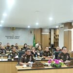 Kepala Kejaksaan Tinggi Sulawesi Barat, Sukarman Sumarinton, S.H., M.H., mengikuti kegiatan Seminar Nasional “Komersialisasi Hak Cipta Lagu dan Merek”. Pada Rabu (8/4/2026).dok Kejati.