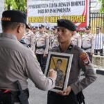 1 Anggota Polres Parepare Diberhentikan, 4 Personil Raih Penghargaan Kapolres