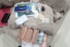 Rp367 Juta, 275 Gram Emas dan Harley Disita dalam Penggeledahan Kasus Sungai Lalan. (Foto Kejati Sumsel).