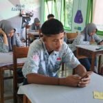 Ratusan Siswa MAN 1 Sinjai Ikuti Ujian Madrasah Pakai Handphone