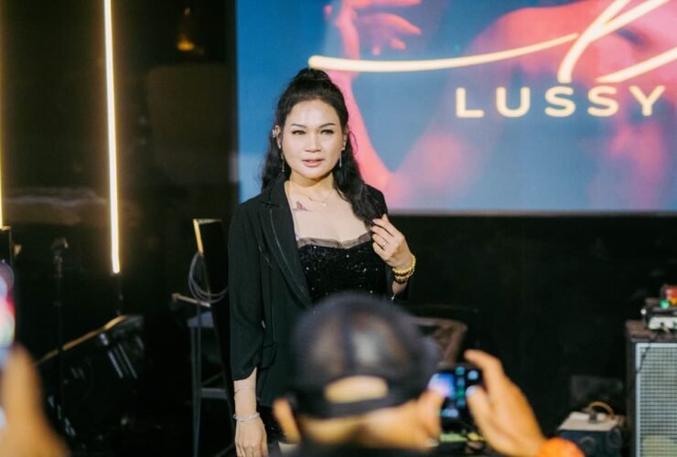 Lussy Renata “Queen” :Perjalanan Karier dan Kehidupan