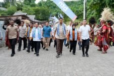 PBG dan BPHTB Gratis! Mendagri Tito Tinjau Program Perumahan Rakyat di Minahasa
