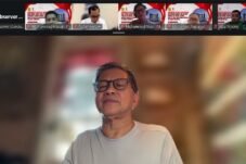 Rocky Gerung Bedah Filsafat Hukum Kritis di Forum Hakim