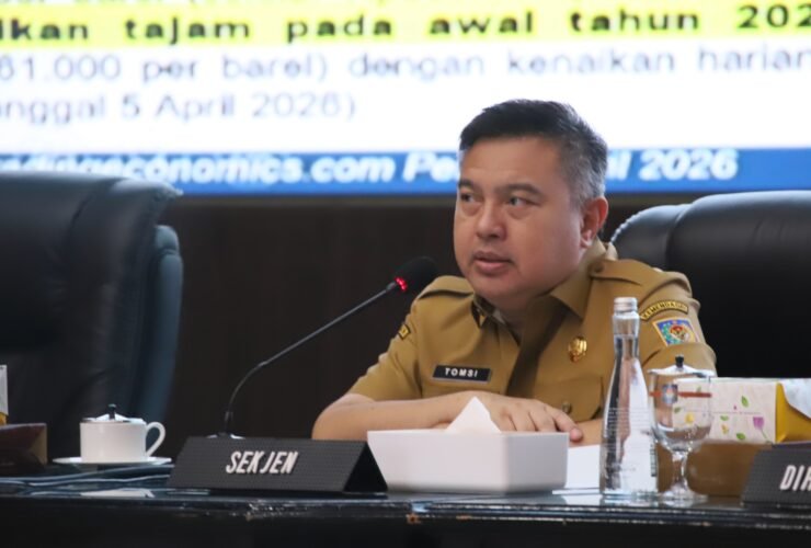 Sekjen Kemendagri Minta Pemda Kendalikan Harga Cabai