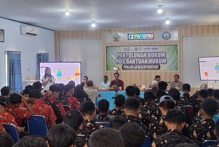 Sosialisasi Hukum Cegah Bullying di SMKN 2 Parepare