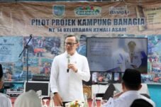Wamendagri Bima Arya Tinjau Kampung Bahagia Jambi
