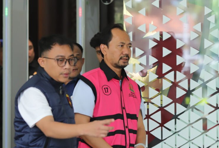 Jampidsus Tetapkan AW Tersangka TPPU Zarof Ricar