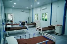 Caption : Fasilitas Kesehatan yang dibangun Kemenkes dan aktivitas Tenaga Cadangan Kesehatan (TCK) di wilayah terdampak bencana. Dok. Satgas PRR/Kemenkes