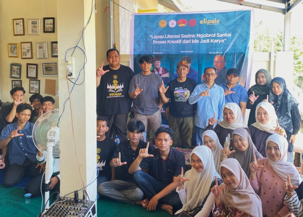 Komunitas Seni Kuflet–Rumah Baca Marenda Bareng Mahasiswa Aktif Berkarya