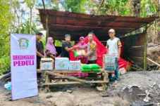 1 Korban Kebakaran Terima Bantuan di Sinjai Barat