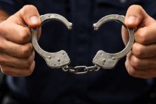 Kasus KDRT dan Penyanderaan Ditinggal Lari Roberto, Diburu Polisi