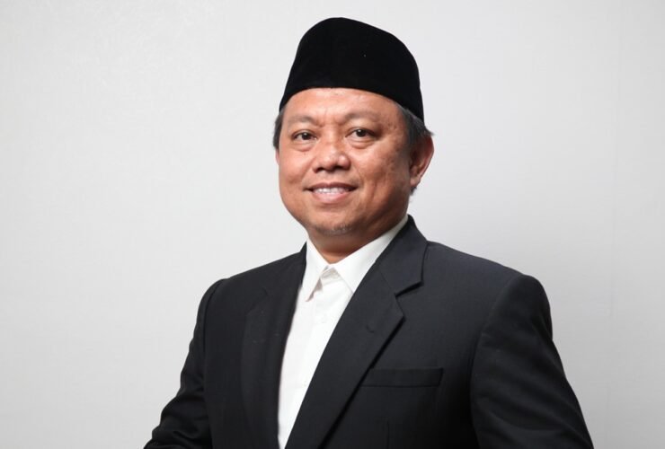 Ketua YLBH Hidayatullah, Syaefullah Hamid, bersama Direktur Eksekutif Hidayatullah,