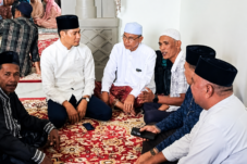 Mantan Wabup Aceh Timur Syahrul Meninggal Dunia, Wabup T. Zainal Melayat