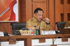 Tito Kecewa, Hibah Antar Daerah Masih Terhambat Bobroknya Birokrasi