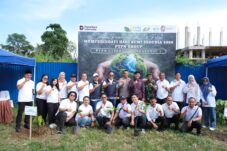 Demi Bumi dan Generasi Mendatang, PTPN I Regional 1 Tanam 300 Pohon di Deli Serdang