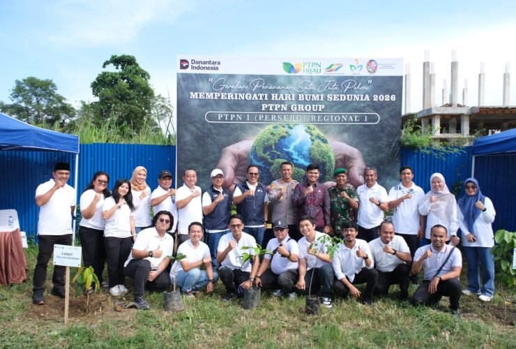 Demi Bumi dan Generasi Mendatang, PTPN I Regional 1 Tanam 300 Pohon di Deli Serdang