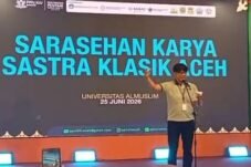 Sastrawan Harus Berdekat-dekat ke Tengah Masyarakat
