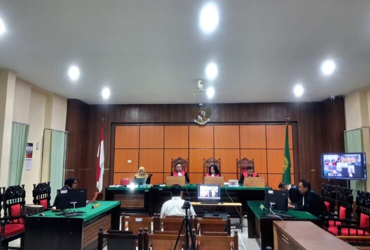 PN PONTIANAK BEBASKAN TERDAKWA KORUPSI DANA HIBAH GEREJA