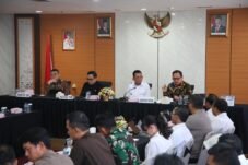 Wamendagri Bima Arya menyampaikan penataan tata ruang, sinkronisasi regulasi, serta pengembangan potensi Kepri dalam kunjungan kerja Komisi II DPR RI di Batam.