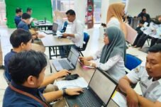 328 Desa di Bone Ikuti Review APBDes dan Evaluasi Pajak
