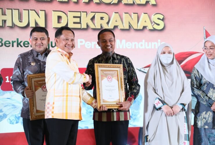 Mendagri Minta Pemda dan Dekranasda Aktif Gali Potensi Kerajinan Lokal